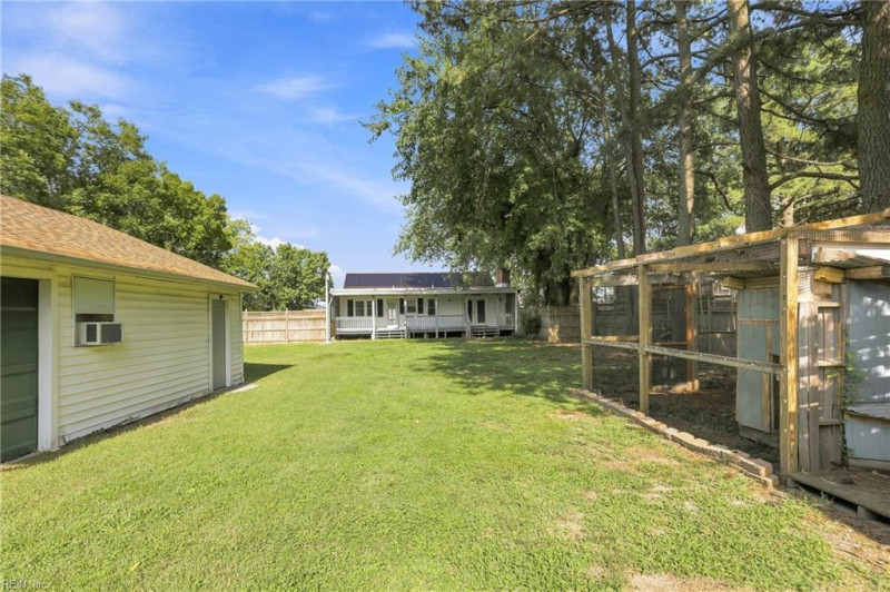 Photo 38 of 47 residential for sale in Poquoson virginia