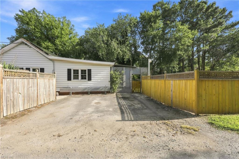 Photo 42 of 47 residential for sale in Poquoson virginia