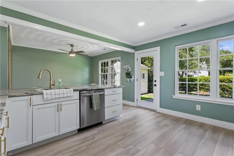 Photo 20 of 50 residential for sale in Virginia Beach virginia