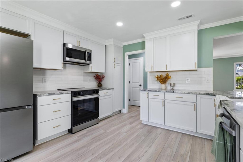 Photo 21 of 50 residential for sale in Virginia Beach virginia