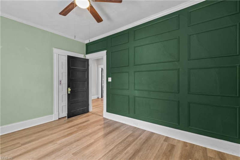 Photo 16 of 46 residential for sale in Norfolk virginia