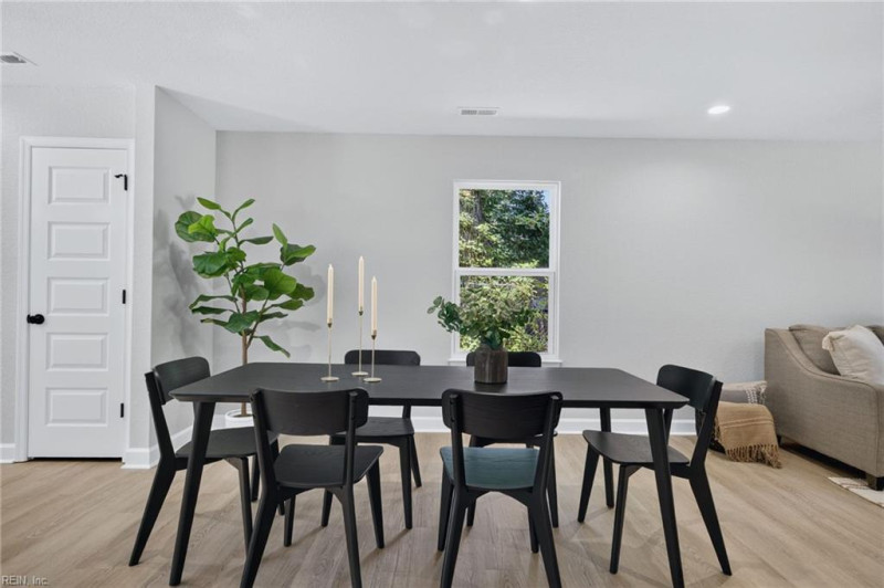 Photo 10 of 44 residential for sale in Norfolk virginia