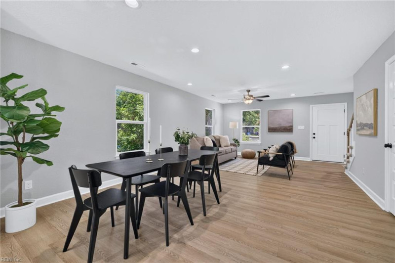 Photo 11 of 44 residential for sale in Norfolk virginia
