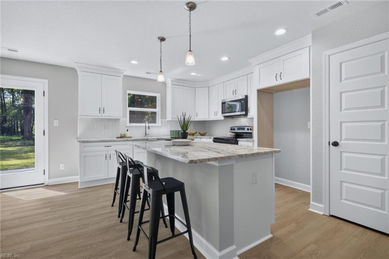 Photo 12 of 44 residential for sale in Norfolk virginia