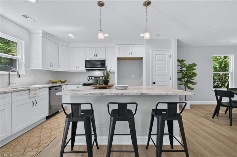 Photo 13 of 44 residential for sale in Norfolk virginia