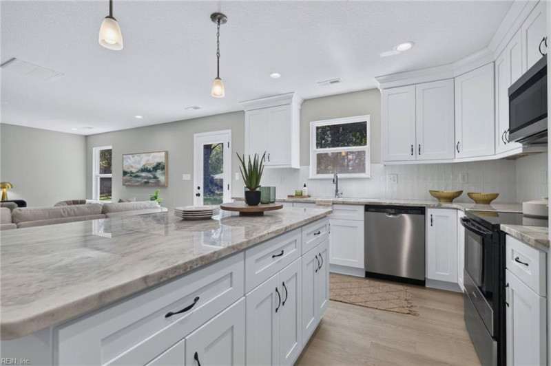 Photo 17 of 44 residential for sale in Norfolk virginia