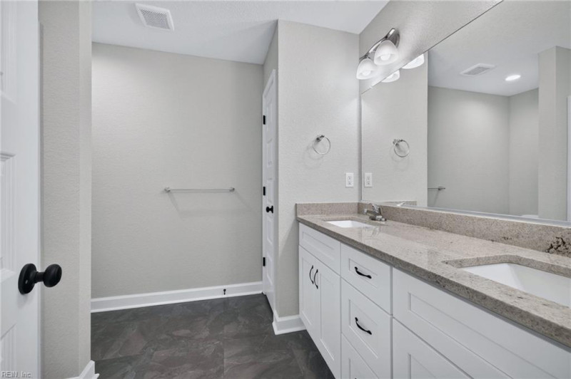 Photo 31 of 44 residential for sale in Norfolk virginia