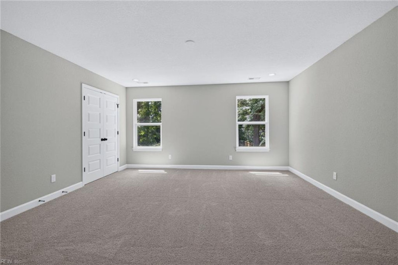 Photo 33 of 44 residential for sale in Norfolk virginia