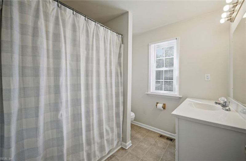 Photo 19 of 32 residential for sale in Chesapeake virginia Photo 19 of 32 residential for sale in Chesapeake virginia