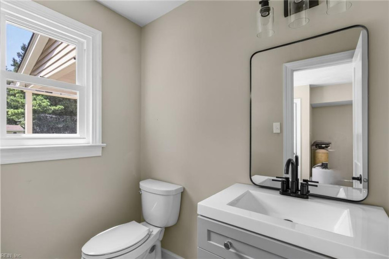 Photo 33 of 46 residential for sale in Chesapeake virginia Photo 33 of 46 residential for sale in Chesapeake virginia