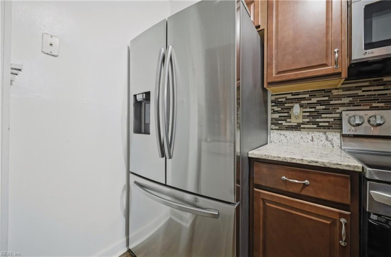 Photo 10 of 28 residential for sale in Newport News virginia