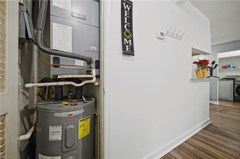 Photo 26 of 28 residential for sale in Newport News virginia