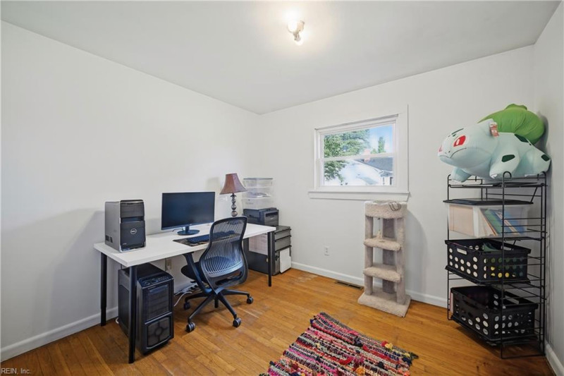 Photo 14 of 30 residential for sale in Norfolk virginia