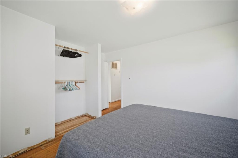 Photo 17 of 30 residential for sale in Norfolk virginia