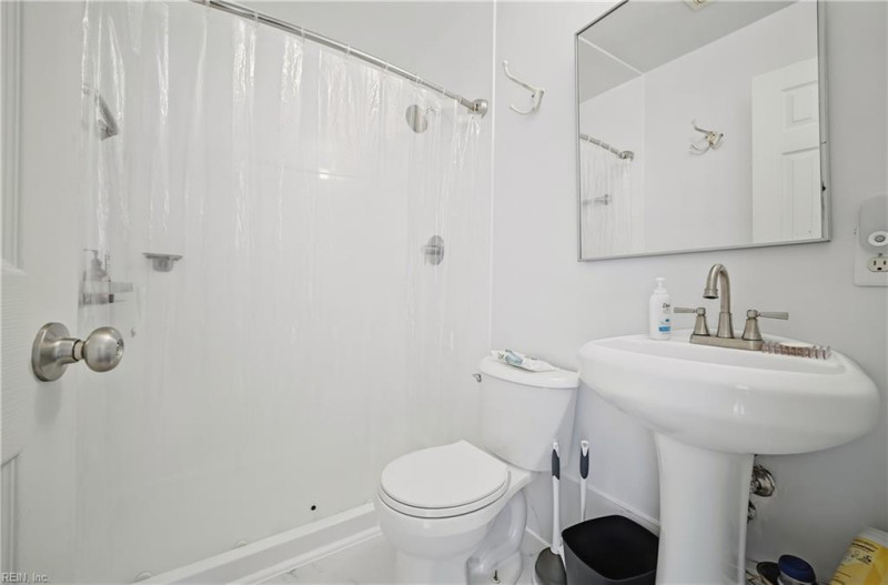 Photo 18 of 30 residential for sale in Norfolk virginia