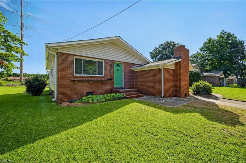 Photo 2 of 30 residential for sale in Norfolk virginia
