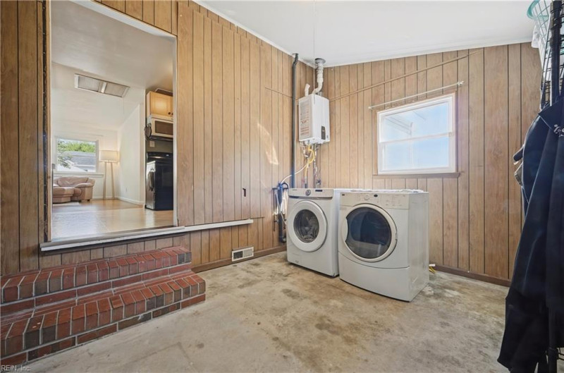 Photo 20 of 30 residential for sale in Norfolk virginia