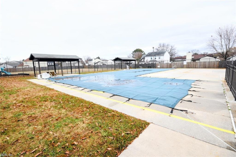 Photo 15 of 17 residential for sale in Virginia Beach virginia