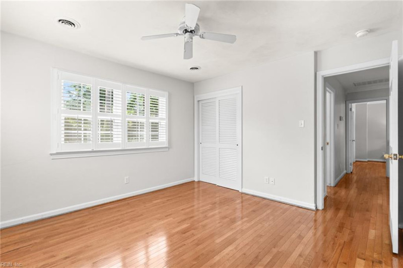 Photo 31 of 44 residential for sale in Chesapeake virginia Photo 31 of 44 residential for sale in Chesapeake virginia