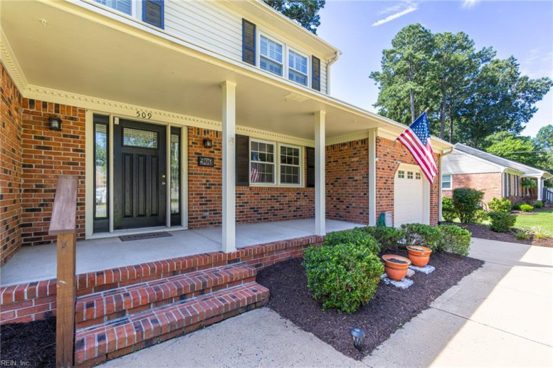 Photo 4 of 44 residential for sale in Chesapeake virginia Photo 4 of 44 residential for sale in Chesapeake virginia