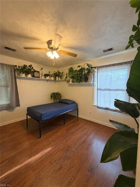 Photo 12 of 15 residential for sale in Suffolk virginia