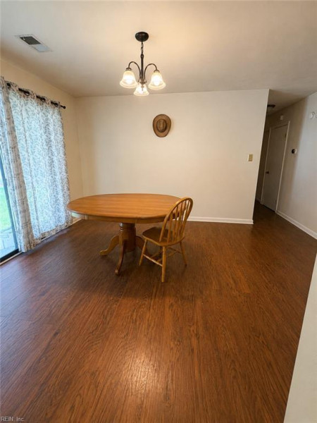 Photo 3 of 15 residential for sale in Suffolk virginia