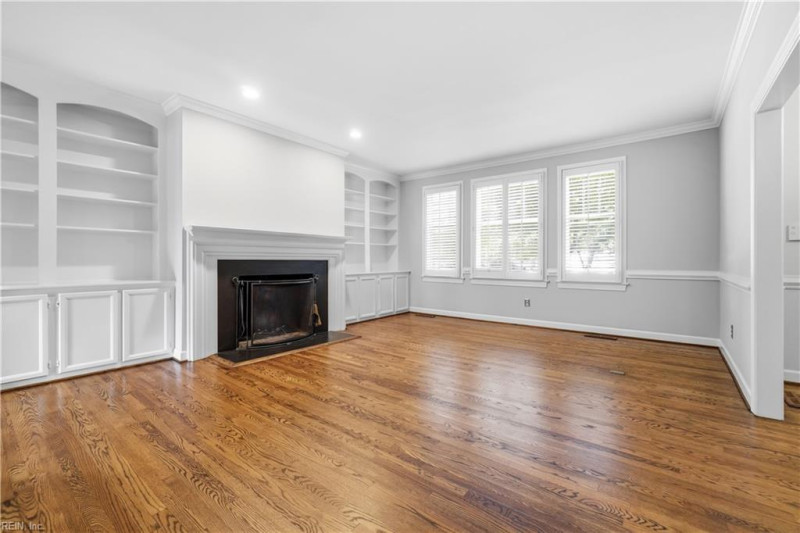 Photo 10 of 50 residential for sale in Norfolk virginia