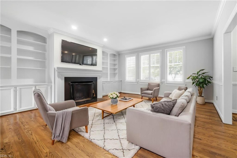 Photo 11 of 50 residential for sale in Norfolk virginia
