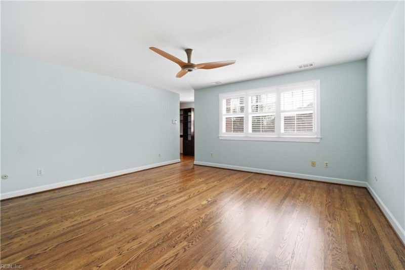 Photo 22 of 50 residential for sale in Norfolk virginia