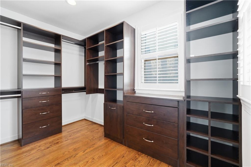Photo 25 of 50 residential for sale in Norfolk virginia