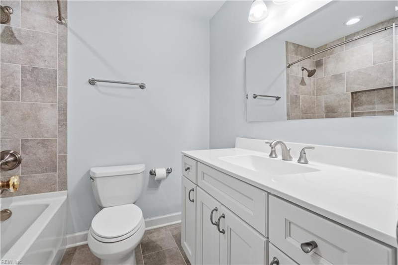 Photo 34 of 50 residential for sale in Norfolk virginia