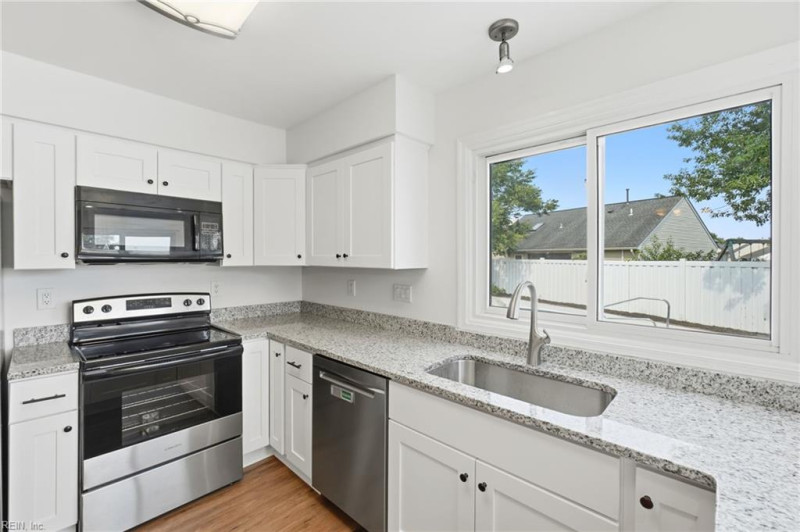 Photo 12 of 50 residential for sale in Virginia Beach virginia