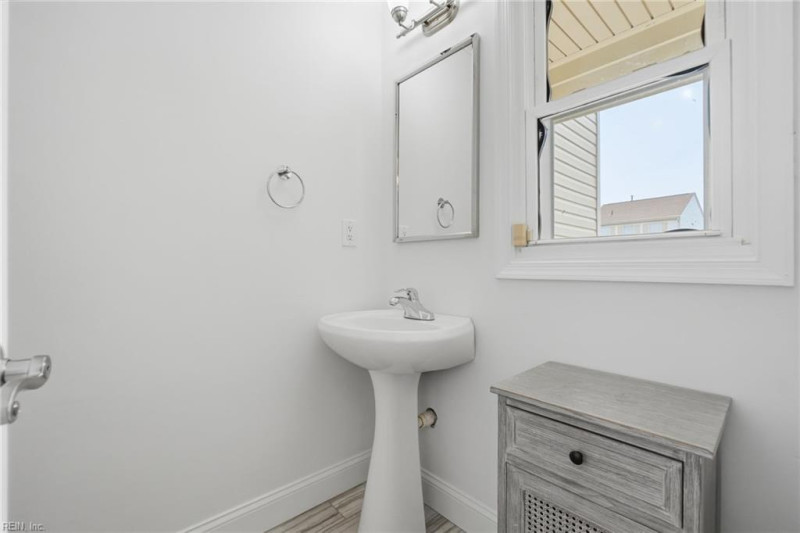Photo 18 of 50 residential for sale in Virginia Beach virginia