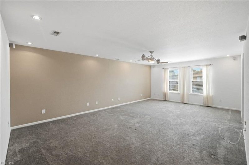 Photo 9 of 50 residential for sale in Virginia Beach virginia