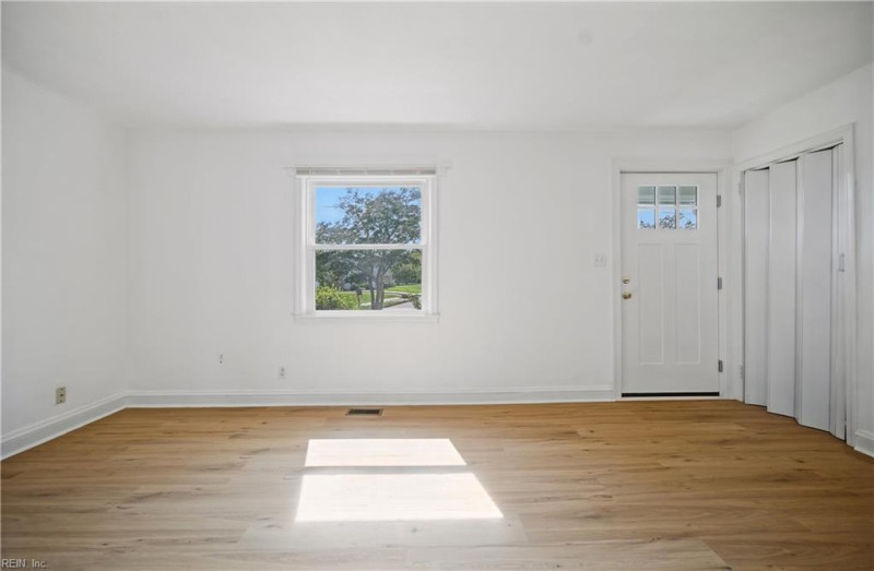 Photo 13 of 42 residential for sale in Norfolk virginia Photo 13 of 42 residential for sale in Norfolk virginia