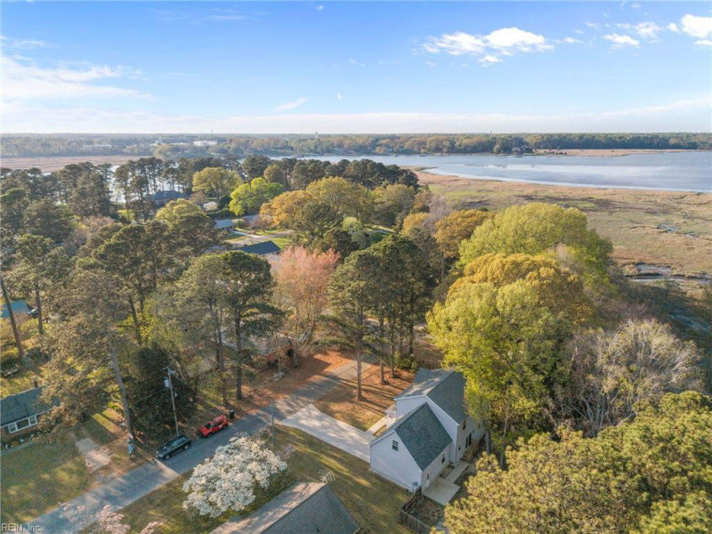 Photo 38 of 46 residential for sale in Isle of Wight County virginia Photo 38 of 46 residential for sale in Isle of Wight County virginia
