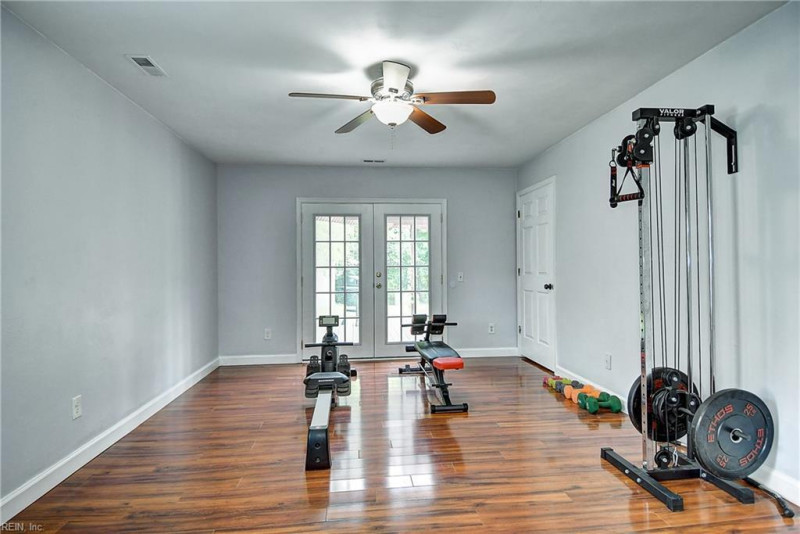 Photo 25 of 50 residential for sale in Virginia Beach virginia