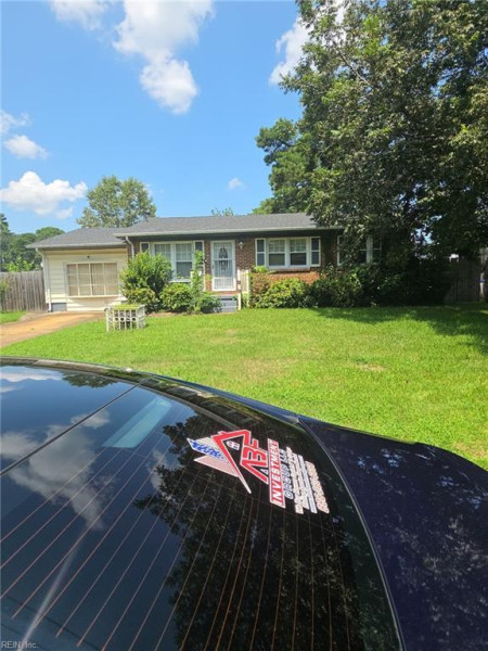 Photo 2 of 6 residential for sale in Portsmouth virginia