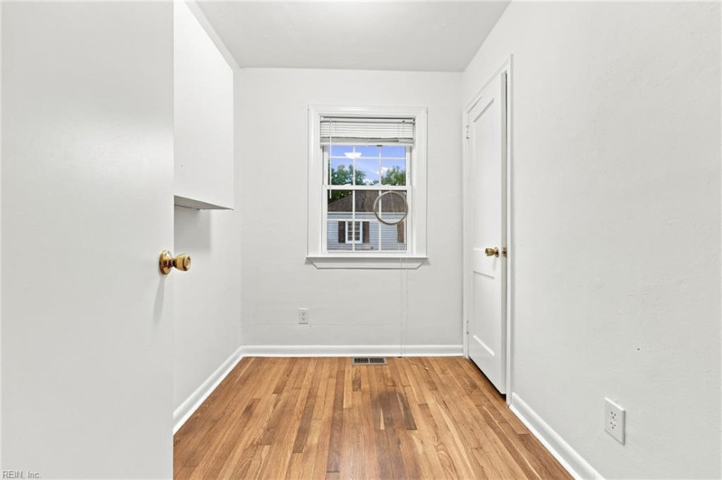 Photo 13 of 37 residential for sale in Norfolk virginia Photo 13 of 37 residential for sale in Norfolk virginia