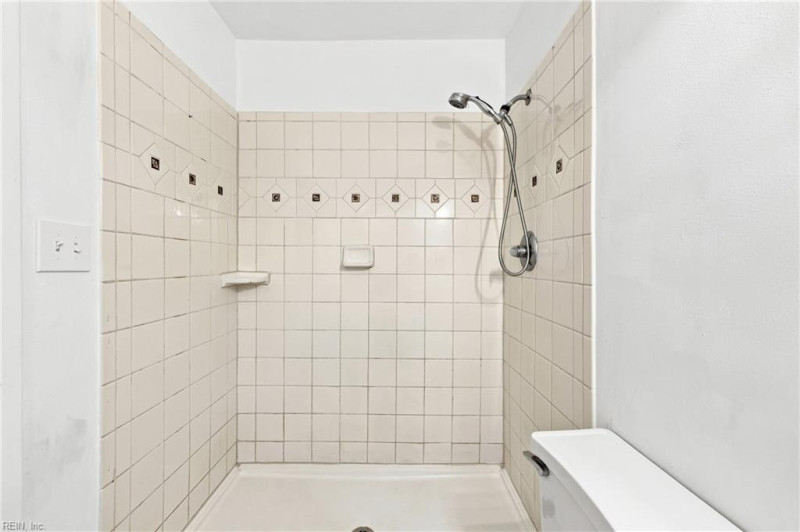 Photo 18 of 37 residential for sale in Norfolk virginia Photo 18 of 37 residential for sale in Norfolk virginia