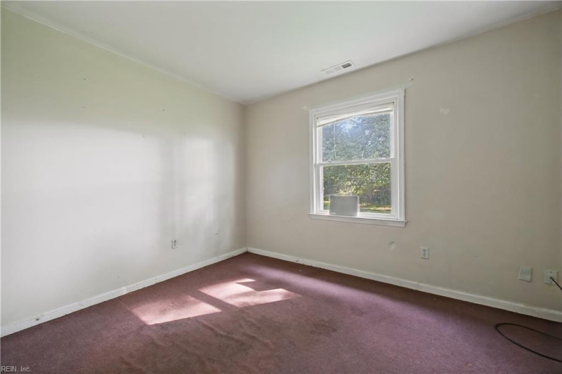 Photo 13 of 23 residential for sale in Hampton virginia