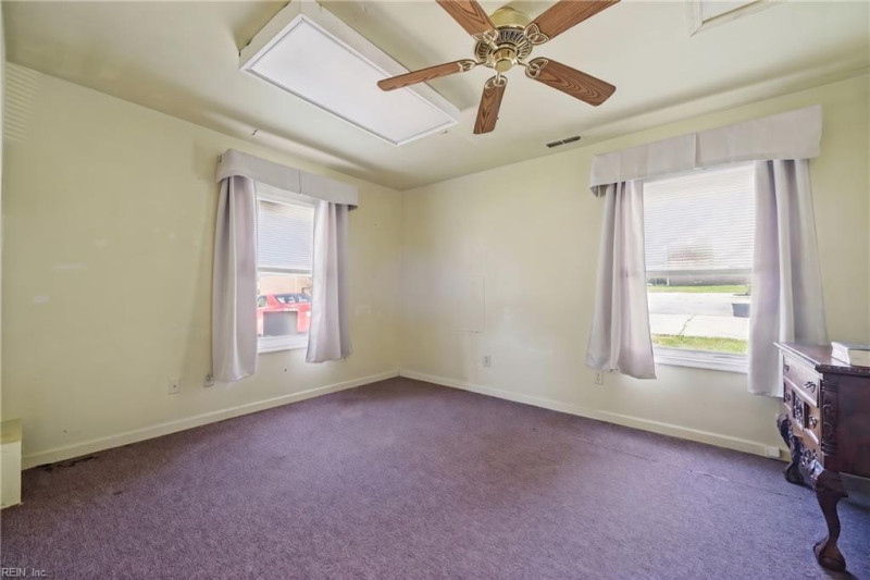 Photo 7 of 23 residential for sale in Hampton virginia