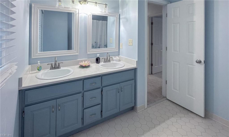 Photo 20 of 33 residential for sale in Virginia Beach virginia