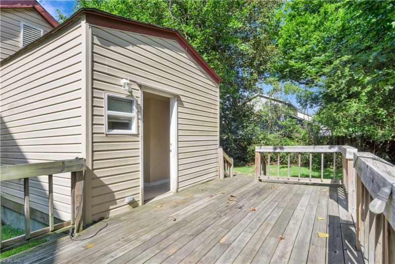 Photo 15 of 17 residential for sale in Norfolk virginia