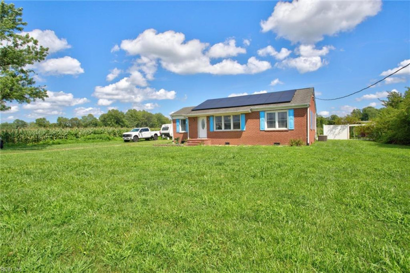 Photo 3 of 30 residential for sale in Suffolk virginia