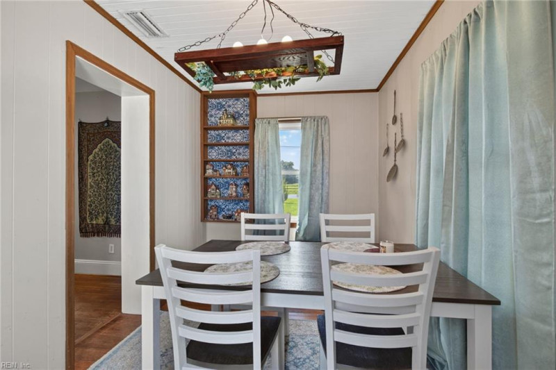 Photo 9 of 30 residential for sale in Suffolk virginia