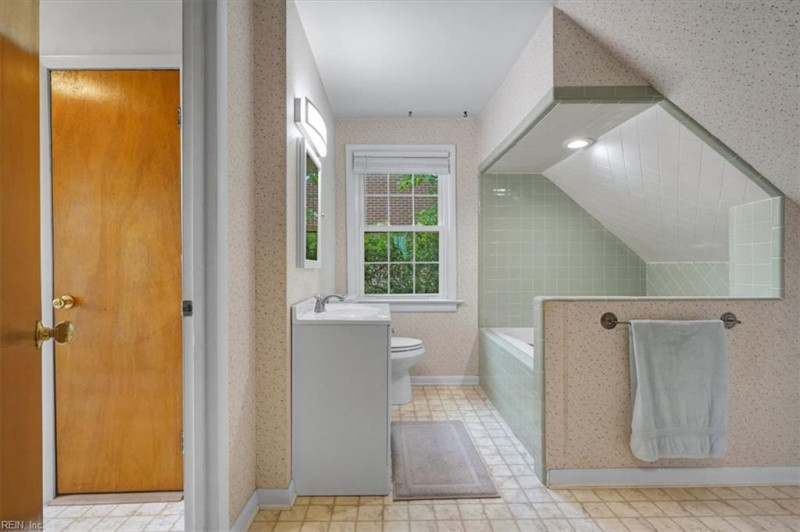 Photo 33 of 46 residential for sale in Norfolk virginia Photo 33 of 46 residential for sale in Norfolk virginia