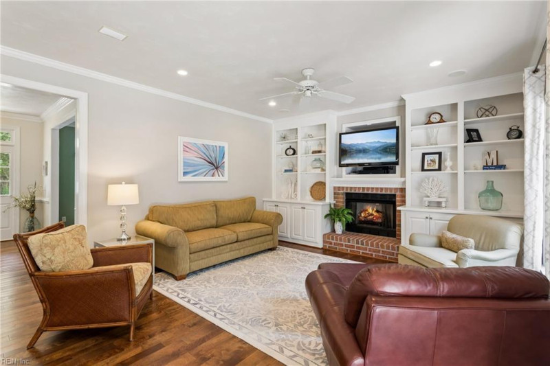 Photo 13 of 50 residential for sale in Chesapeake virginia Photo 13 of 50 residential for sale in Chesapeake virginia