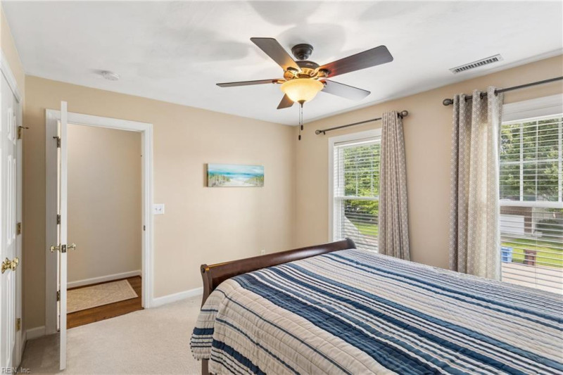 Photo 33 of 50 residential for sale in Chesapeake virginia Photo 33 of 50 residential for sale in Chesapeake virginia