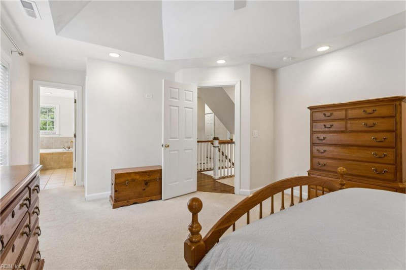 Photo 36 of 50 residential for sale in Chesapeake virginia Photo 36 of 50 residential for sale in Chesapeake virginia